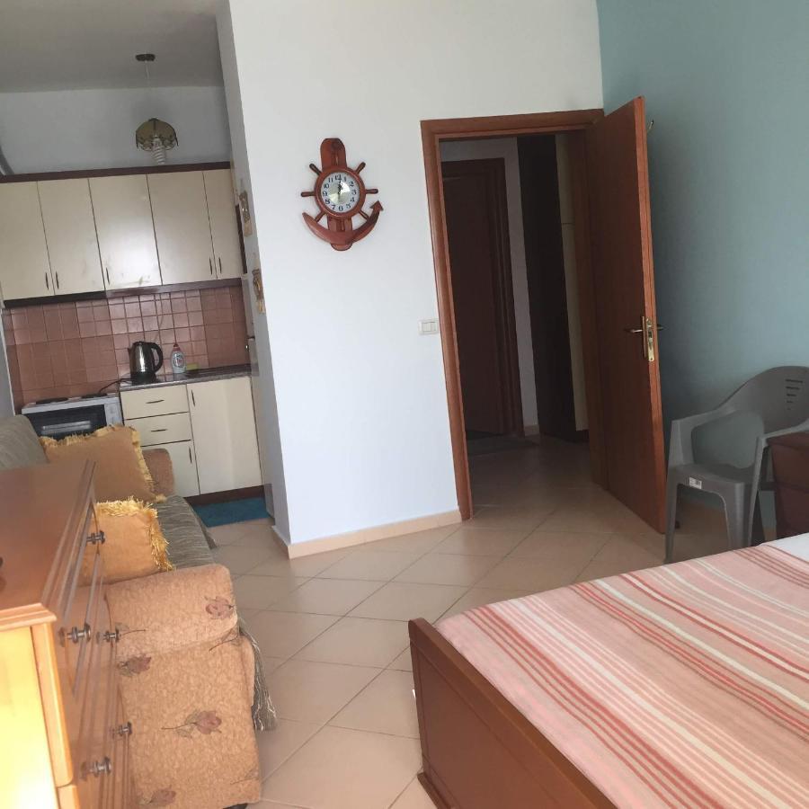Caramel Sun Apartment Sarandë Exterior foto